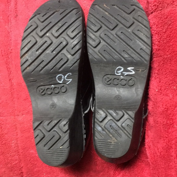 Excellent condition ECCO black leather EU size 36, US size 6.5 mule/clogs - Picture 3 of 4